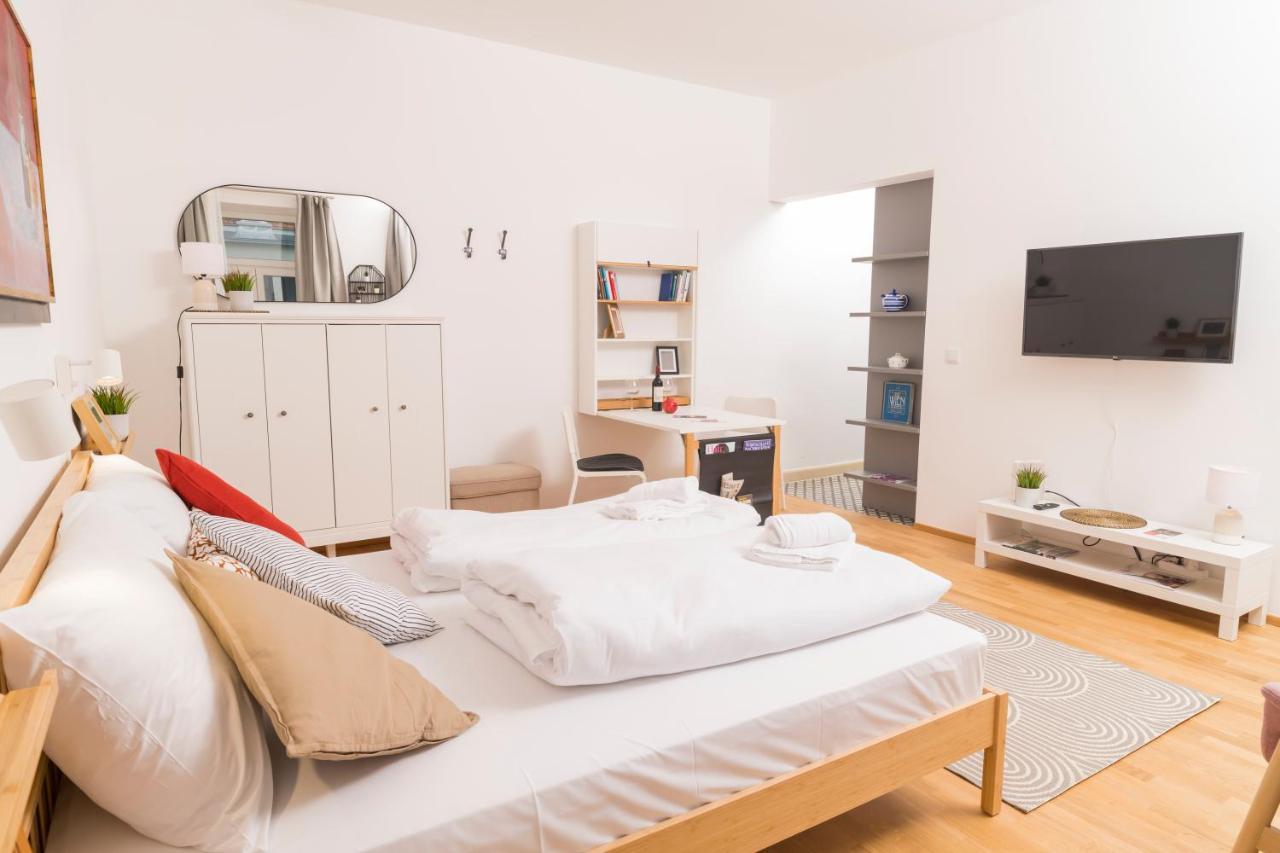 Cozy Siebenbrunn By Ichbucheat Wien