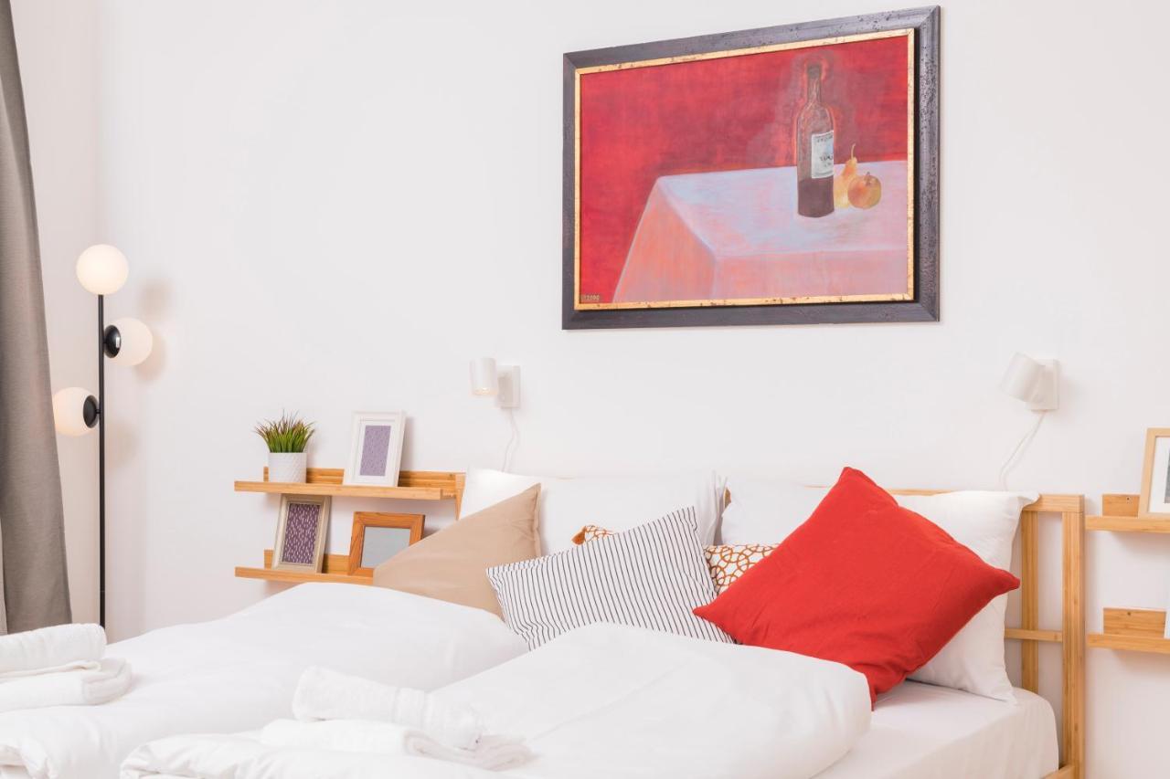 Cozy Siebenbrunn By Ichbucheat Wien