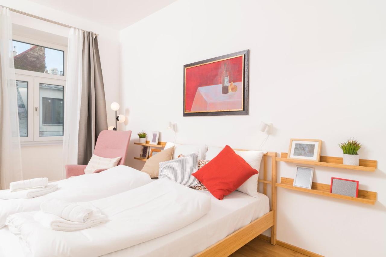 Cozy Siebenbrunn By Ichbucheat Wien