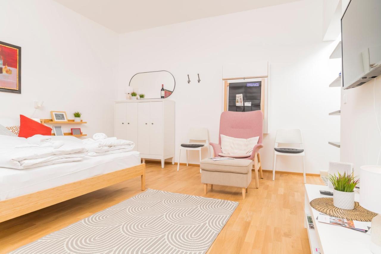Apartment Cozy Siebenbrunn By Ichbucheat